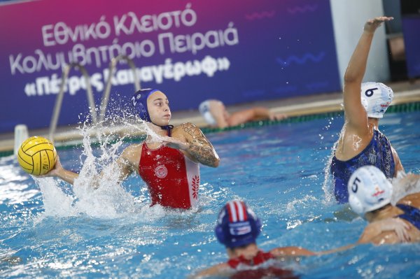 Yunan kulübü Olympiakos kadın su topu takımı, Ethniko'yu 13-10 yendi: Üst üste dördüncü galibiyet