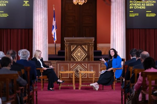 İngiliz tarihçi Bettany Hughes: Atina geriye yalnızca anıtlar değil, büyük fikirler bıraktı