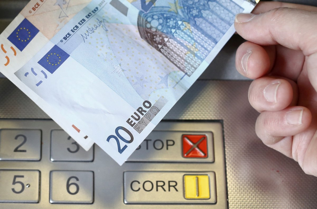 Yunan sosyal sigorta kurumu e-EFKA ve istihdam kurumu DYPA, 19-23 Ekim'de 71,78 milyon euro ödeyecek