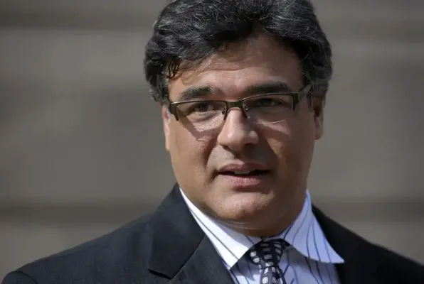 Eski CIA ajanı ve ihbarcı John Kiriakou, ABD'nin Yunanistan büyükelçiliği için adaylığını savundu
