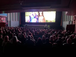 Melbourne'da 31. Yunan Film Festivali, Astor Tiyatrosu'nda kahkaha dolu bir geceyle başladı