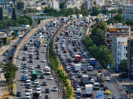 Atina'da trafik: Kifisos Bulvarı geçilmez durumda, başka yollarda da aksaklıklar var