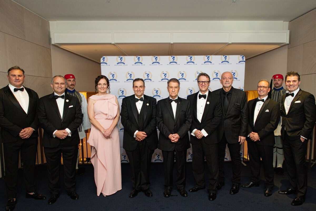 Sidney'deki Yunan toplumu kulübü Hellenic Club, 100. yılını görkemli bir törenle kutladı
