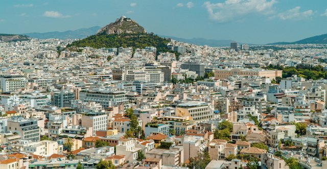 Yunanistan Danıştayı, başka malı olan borçlunun tek konutunu kamu borcu için açık artırmaya çıkarmayı engelledi