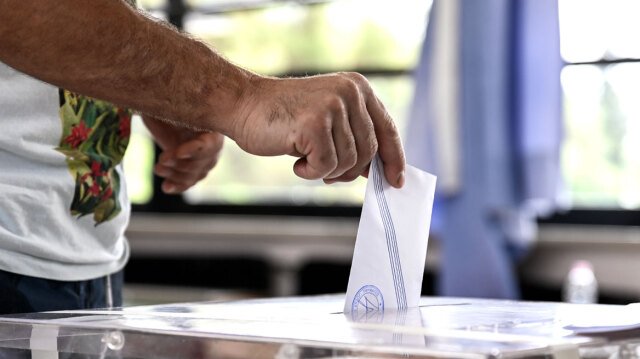 Anketler: İktidar Yeni Demokrasi'nin üç avantajı ve büyük sorunu; eski Başbakan Çipras ivme kaybediyor