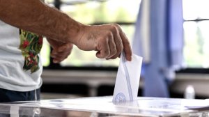 Anketler: İktidar Yeni Demokrasi'nin üç avantajı ve büyük sorunu; eski Başbakan Çipras ivme kaybediyor