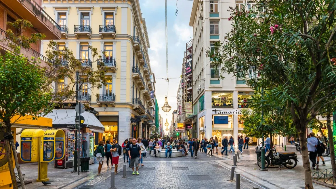 Yunanistan'da yeni yardımlar: Kasımda kimler 400 avro alacak?