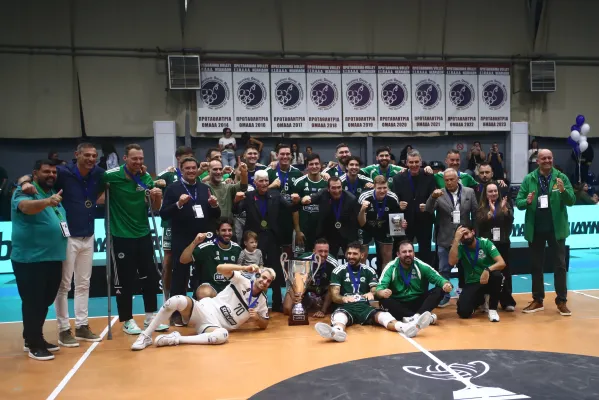 Yunan kulübü Panathinaikos, voleybolda Süper Kupa'yı 3-0 kazandı