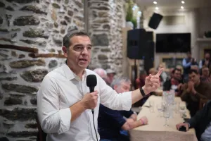 Eski Yunan Başbakanı Çipras: Son euroya kadar kamu kasasına koyduk, cebimize değil