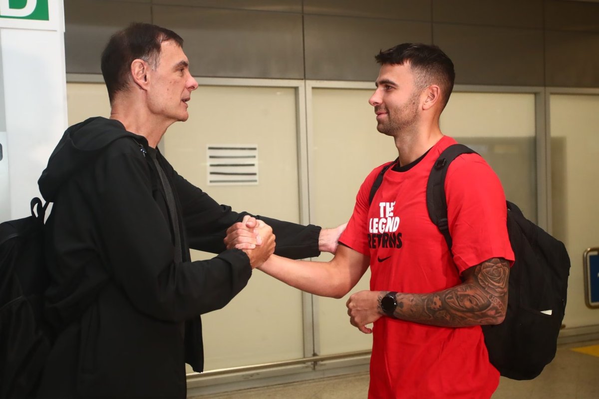Yunan basketbol kulübü Olympiakos, John Konchar'ı Euroleague kadrosuna kaydetti