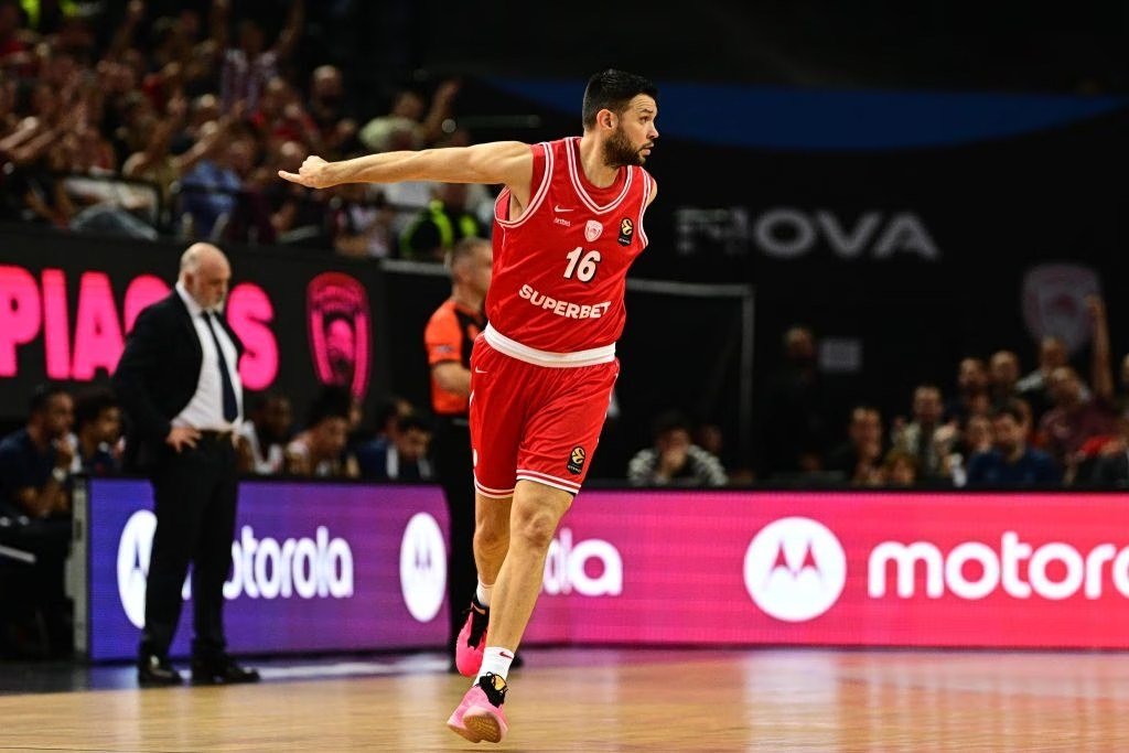 Yunan basketbol liginde Olympiakos Yanya deplasmanına çıkıyor, Panathinaikos Peristeri'yi ağırlıyor