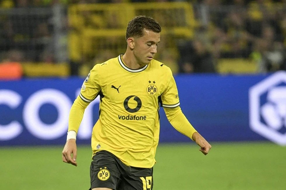 Dortmund'da rahatlama: Yunan milli futbolcu Konstantinos Karetsas'ın sakatlığı bir aydan kısa sürebilir