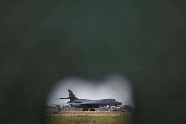 İngiltere: ABD bombardıman üssü Fairford'daki minibüs olayında İran'ın parmağı olabilir