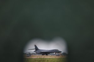 İngiltere: ABD bombardıman üssü Fairford'daki minibüs olayında İran'ın parmağı olabilir