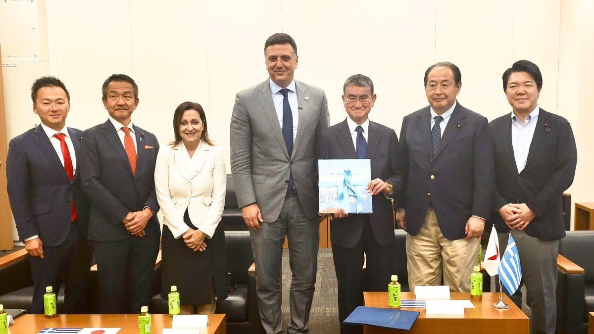 Yunanistan Denizcilik Bakanı Kikilias, Tokyo'da Japonya ile deniz iş birliğini derinleştirdi