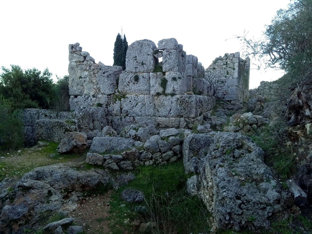 Yunan adası İtaka'da Odysseus ile bağlantılı alan için arkeolojik park planı onaylandı