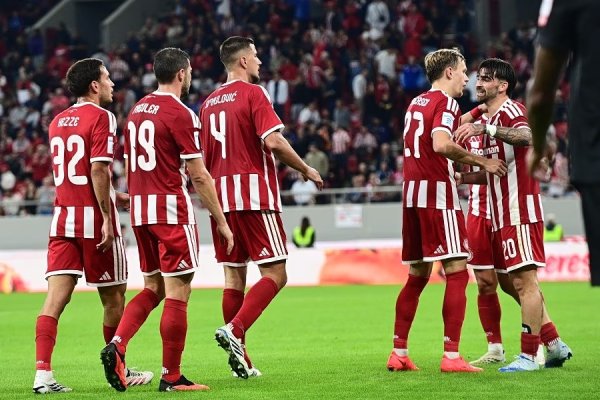Olympiakos, Kalamata'yı 5-0 yendi: Portekizli Zota Silva hat-trick yaptı