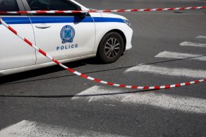 Atina'da sahte seyahat belgesi üreten iki kişi gözaltına alındı