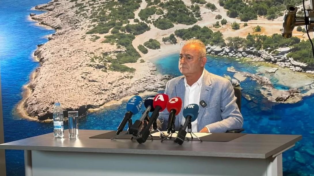 Kıbrıs'ın eski DISY Başkanı Averof Neofitu: Rusya'ya enerji yaptırımlarının kaldırılması çağrısı