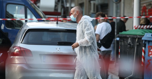 Atina'nın Kolonos semtindeki patlamaya detonatörlü düzenek neden oldu: Bina görevlisi polisi uyarmıştı