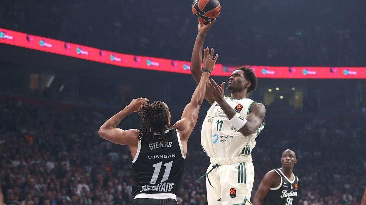 Yunan basketbol devi Panathinaikos, Partizan'ı 72-55 yendi: EuroLeague'de 5'te 5