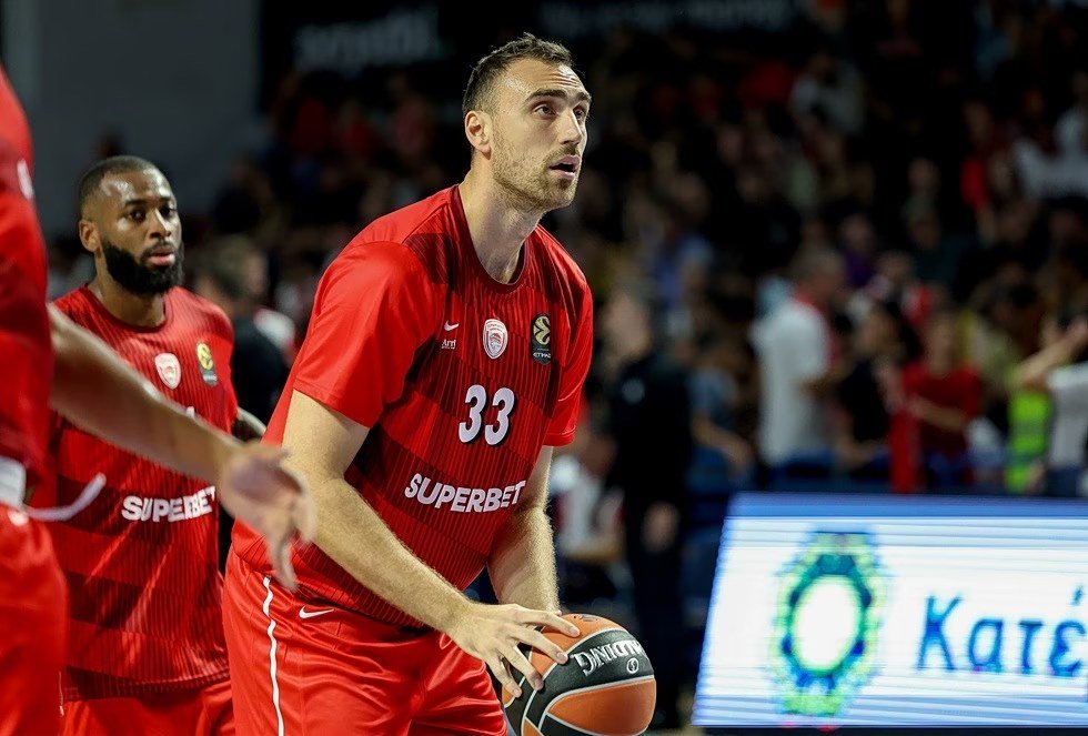 Yunan ekibi Olympiacos, Beşiktaş maçı için Milutinov, Montero ve Fournier'siz İstanbul'a gidiyor