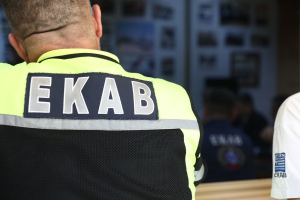 Keratsini'de motosiklet kazasında 30 yaşındaki sürücü hayatını kaybetti