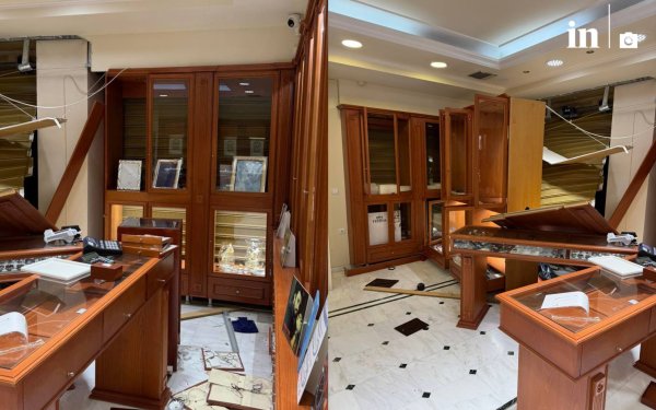 Yunanistan'da iş makinesiyle kuyumcu cephesini yıkan soyguncular rafları boşalttı