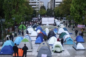 Yunan polisi, çatışma endişesiyle öğrenci eylemleri öncesinde alarma geçti